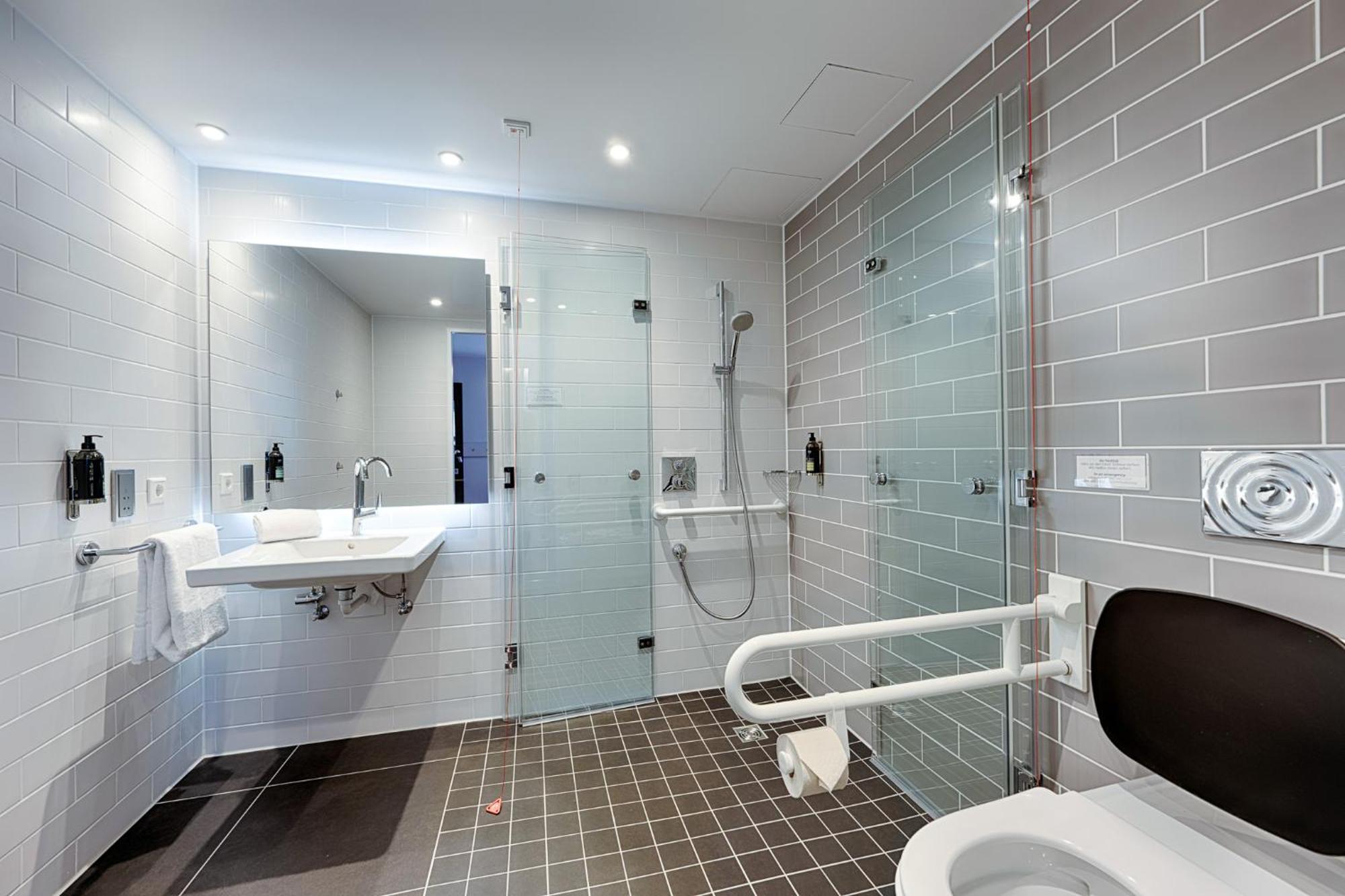 Premier Inn Berlin City Wilmersdorf Dış mekan fotoğraf